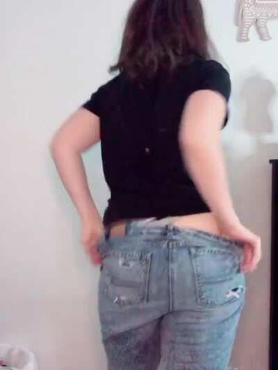 If I made you stop scrolling..I.. have telekinesis powers. 🙂