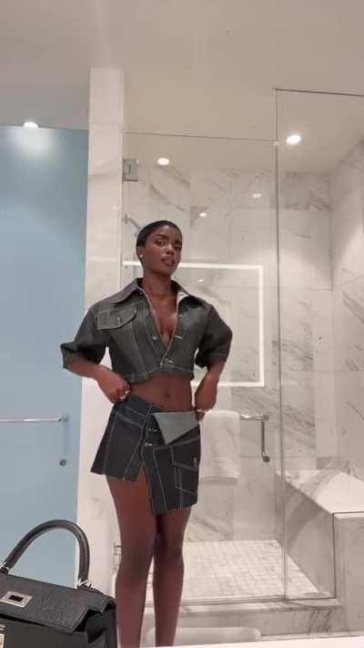 Eva Apio (British-Ugandan Model)