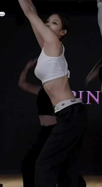 I can watch you all day baby girl the way you dance like I can’t resist those nice curves on your body as your sultry face you’ve been seducing me it makes me wanna want you more and more by the way you look so hot right there 🥵🥵👅👅