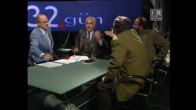 Sen Abd&uuml;lhamid'i Savundun Ama Arkada Tunak Tunak Tun &Ccedil;alıyor