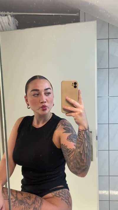 This is me inviting you back into bed 😉