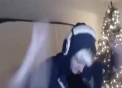 Fuck drama, we out here vibing.