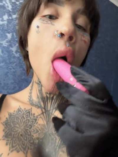 Horny girl like me always make u cum by any way