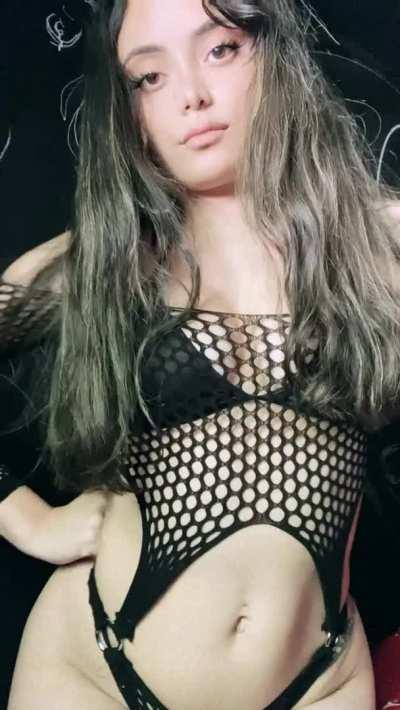 Slutty dressing as a hobby 😙 for dad my name is /almacristina add me on IG : @almacristinaaa