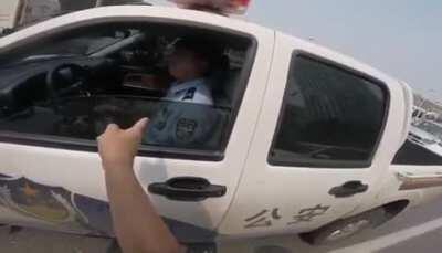 狂尼🐴，回局里就安排寻衅滋个事