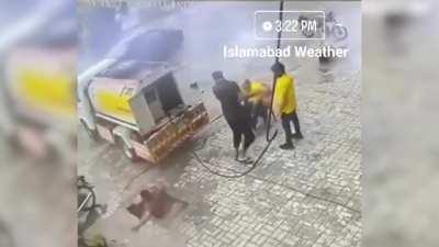 Multiple People Fall Into Shithole