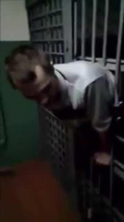 To escape from jail