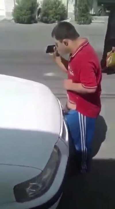 Jhoooj ešte že mám thoten trojkovy golfik😩