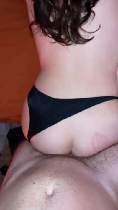 I like it rough I’m completely wet