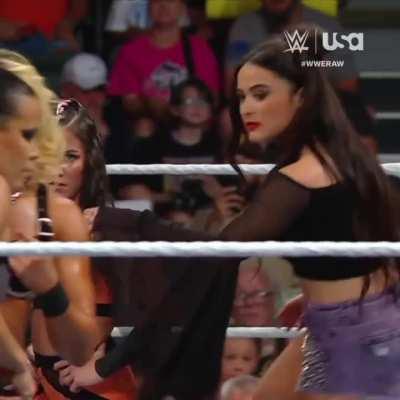 Lyra at RAW TONIGHT! 🪶