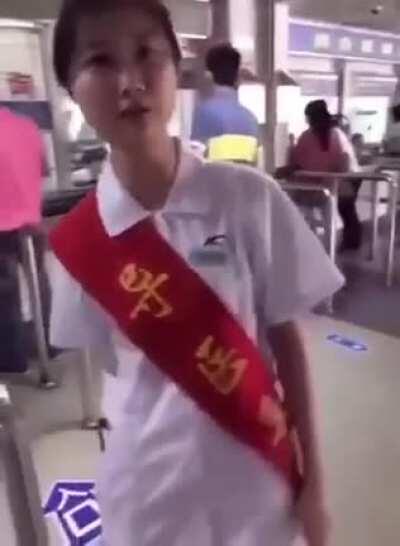 不送黄片我还来医院取个鸡巴毛经啊