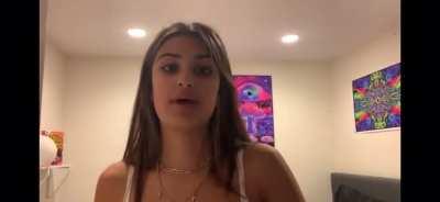 Bruh girl from my school cringe as hell