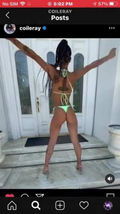 Lil bootys matters 😍