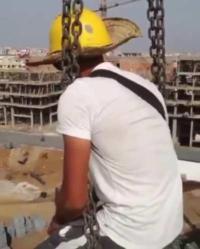 « Bro Hassan , why do women live longer than men ? »