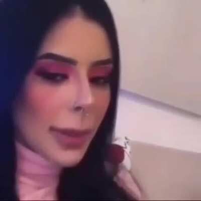 É só exercitar o pau 😎