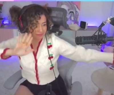 Looking thicc while dancing