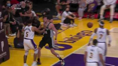 [Highlight] AD and Carmelo Anthony acting tough after THT's dirty play on Eubanks