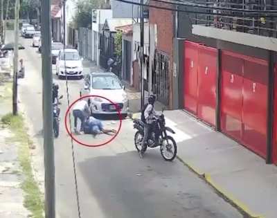 Quilmes: Dos albañiles presenciaron un intento de robo y no dudaron en poner en fuga a los delincuentes