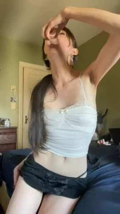 Happy throat Thursday! [oc]