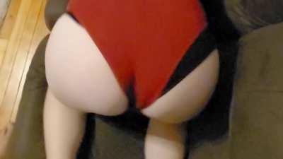 I was texting my mom 🤭