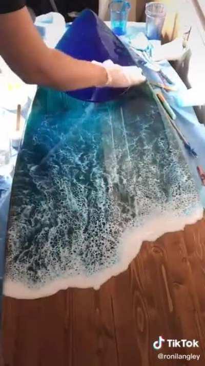 Эпоксидное покрытие доски для серфинга