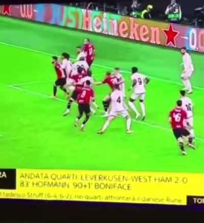 Abraham’s handball not given 