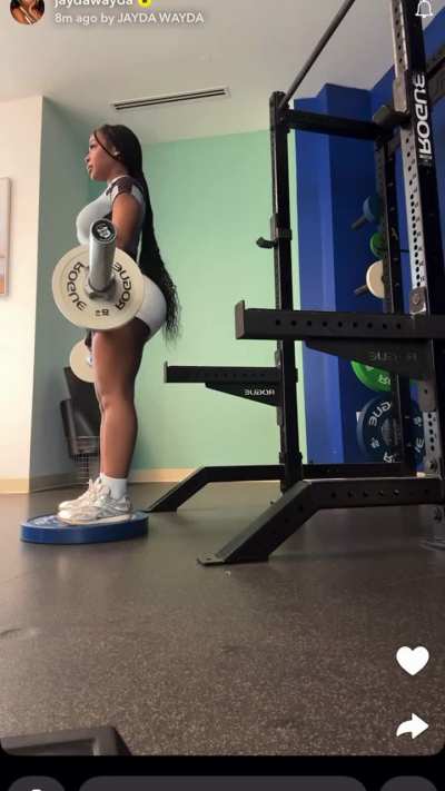 Jayda Wayda ass looking phat