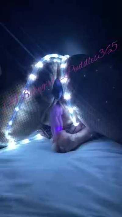 New on OF and already filled it with lots of juicy content. Kink and fetish friendly with lots of squirt.