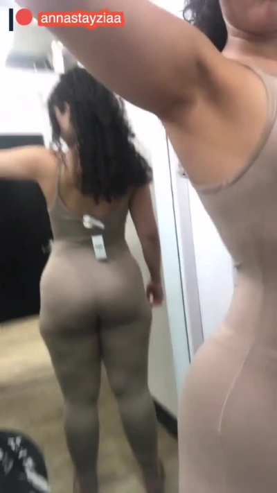 100⬆️ And I upload more selfies