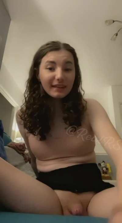 Would you pull up my skirt and fuck me?🍆❤️