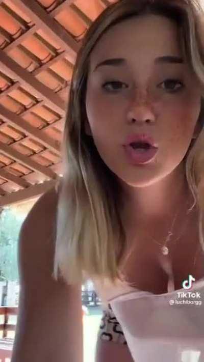 downblouse and braless