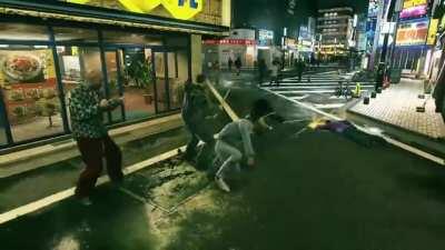 Kiryu using Yagami's combos from Judgment