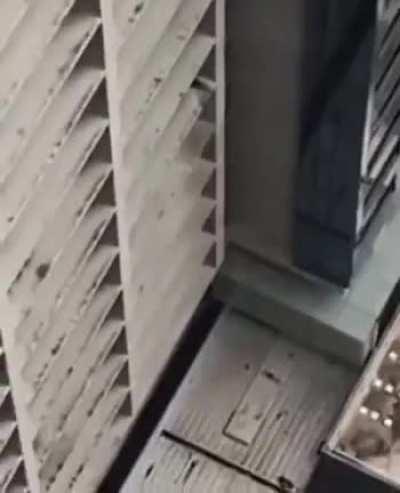 Cleaning the balcony windows