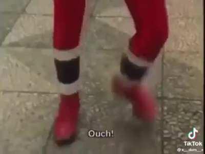 Hwang Hee Chan in the Wolves changing room after the World Cup