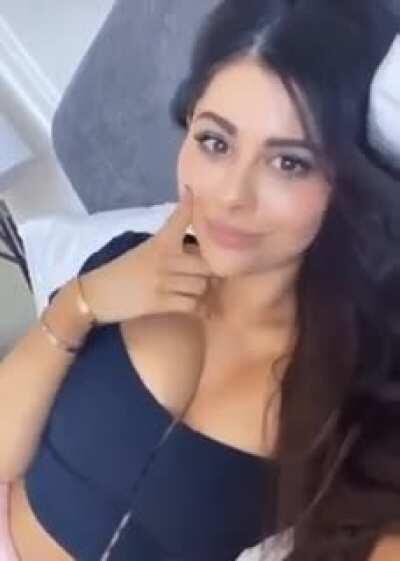 Azzy being her cuteself 🙂