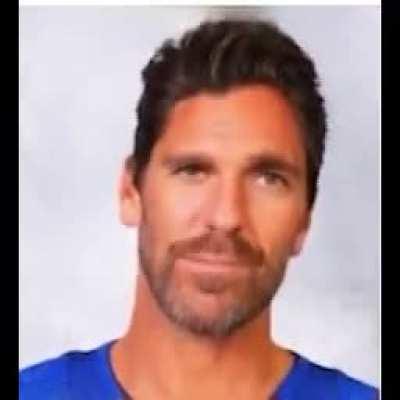 When the boys in front of you are on a 5 on 3 but they still can't enter the offensive zone with possession