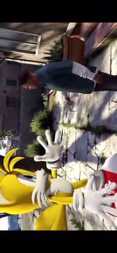 Tails is a savage 😳