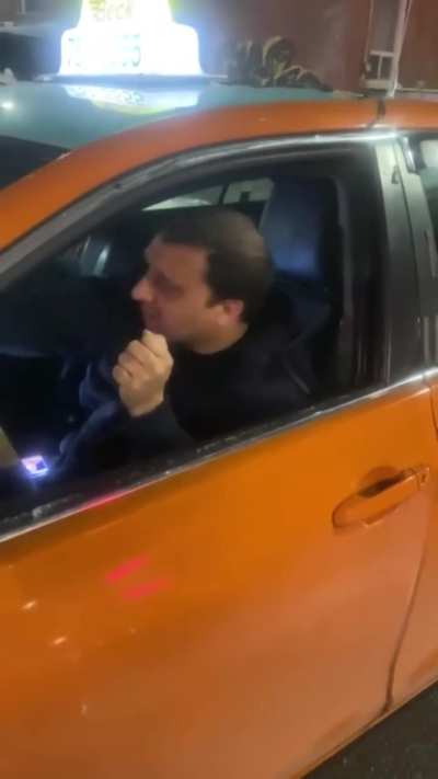 Toronto cabbie goes off on driver blocking a busy downtown street