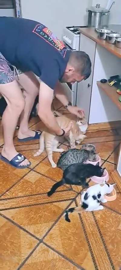 Everyone has a bowl and a place in the queue.