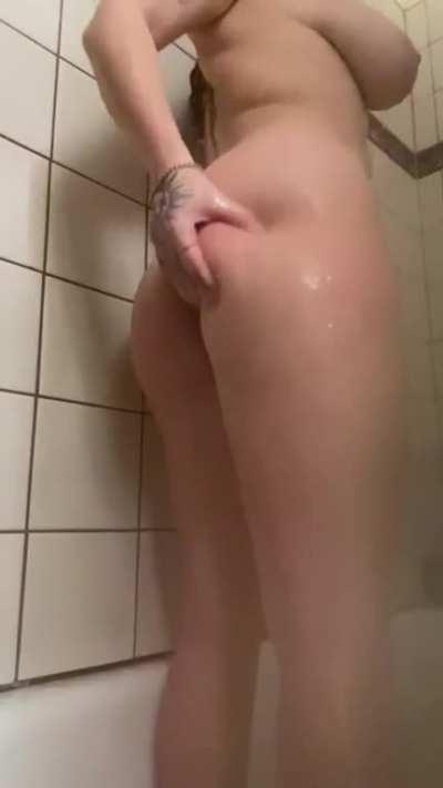 Wet content on my OF ð¦