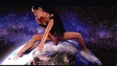 World class cleavage