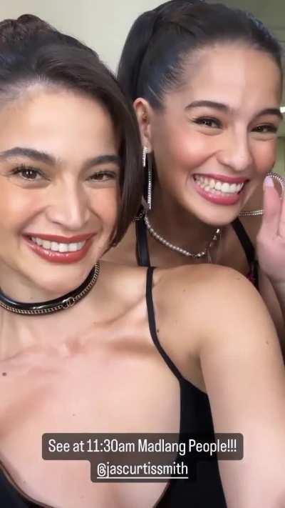 Anne & Jasmin curtis