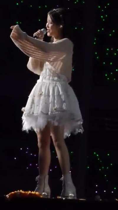 IU - Perf. The Golden Hour