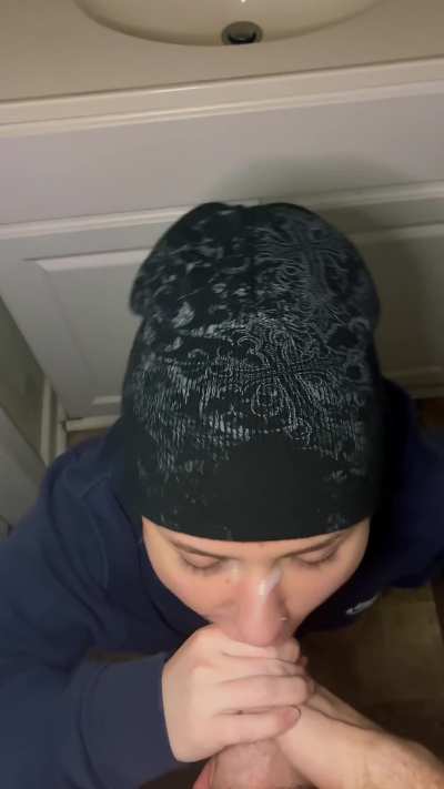 I kept sucking even after the facial 🥰