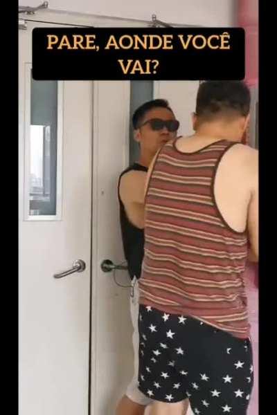 O mundo é dividido entre pessoas q já cagaram nas calças e pessoas q ainda vão cagar nas calças.