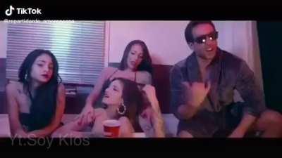 En este grupo se simpean viejas😎🤟