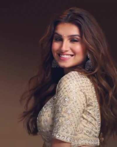 Beautiful Tara Sutaria 😍❤️💙🤍🖤