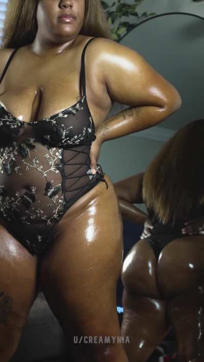 Team Ass vs Team Tits...Explain your reasoning 