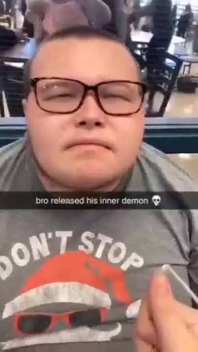 me recuerda a alguien pero no se a quien