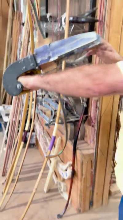 Harry Drake owned this flight bow 